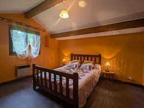 Mountain Lodge with Fireplace - 4 Bedrooms, Pet Friendly - Image 4