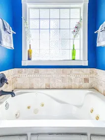 Moon Valley Retreat-Family Gatherings-Fooseball-CornHole-Whirlpool Tub-Fireplace - Image 2