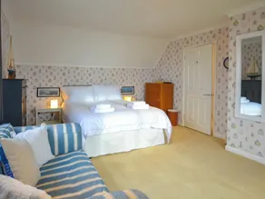 3 chambres à coucher à Rustington - Image 4
