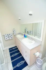 På HGTV! NYE opdateringer, åben, smuk og solrig, boblebad, aircondition, gå til byen og stranden - Image 3