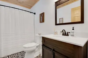 Paradise Valley Lodge - Image 3