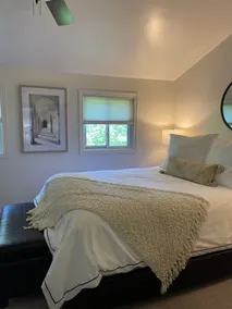 Gorgeous Waterfront Lake House near Sandbanks Beach with Kayaks and Beach Pass. - Image 3