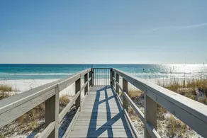 Villa Bianca - Beachfront Luxurious Home w/ Stunning Views and Beach Service! - Image 2