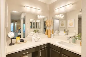 Garden view home - near major higways w/high chair, pack&play, baby bathtub ways - Image 2