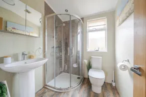 2 Bed Cabin - Sleeps 4 - Pets - 5 min to Beach - Image 2