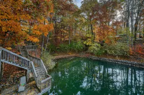 SML Ski School - Pet Friendly Lake Lodge with waterfront deck, firepit, & game room - Image 2