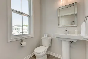 Cozy, spacious family home w/ Arcade! 5 mins from Beach! - Image 3