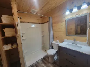Liberty Cabin, 3 blocks from Lake Superior, near Pictured Rocks and trail access - Image 3