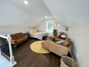 Treasure Lake Home, hot tub, partial Lake view and walking distance to beach - Image 5