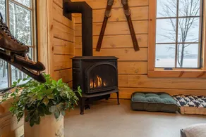Northern Exposure Modern Log Cabin - Image 2