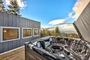 LUXE 15 Blue Diamond Lodge Lake Tahoe Hot Tub - Image 5