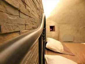 F2 in the heart of town with troglodyte room - Image 5