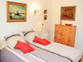 Charming Riverside House with Garden, Modern Amenities, Near Loire Castles - Image 5