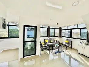 Airy Suite  Studio Penthouse  Beach 10 mins walk - Image 4