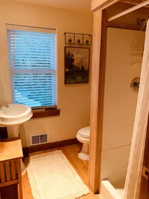 View Beach 'Library' Guest House for 3, Sunlight Beach access Whidbey Island - Image 2