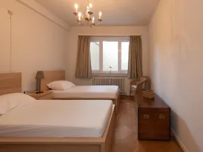 Classic Beach Apartment - Image 5
