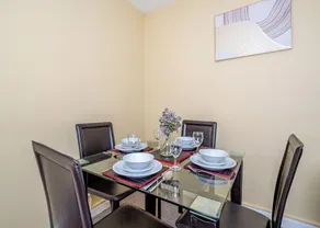 Silver 2 Bedroom Apartment - Image 5