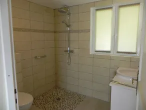 Nuovo alloggio, comfort, vicino al fiume, terrazza coperta con JACUZZI - Image 2