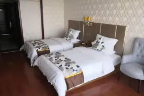 Zhonghai Hotel (Shuihuiyuan) - Image 4