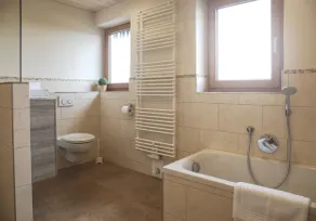 Sommerhus på Riedl, smuk afsondret beliggenhed, udsigt over bjergene - Image 4