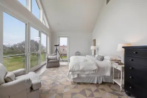 Exquisite Waterfront Retreat - Lindsay - Image 4