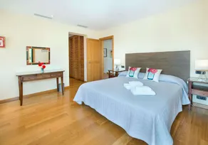 Marquesa - Four Bedroom Villa, Sleeps 8 - Image 4