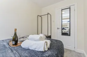 Cosy 2 Bed, Gatwick Airport - Image 4