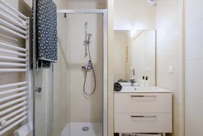 Appartement 'Le Jasmin' avec terrasse privée, Wi-Fi et climatisation - Image 2