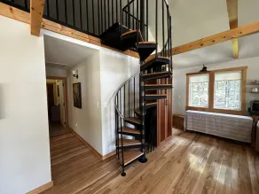 Modern woodland privacy with ocean, trails, and lobster all in walking distance. - Image 2