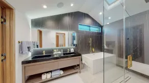 Beautiful Modern Compound - Image 4