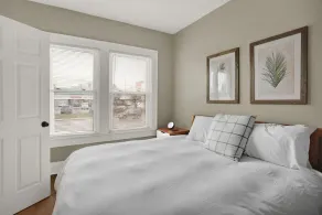 The Kaya Unit 8 · Cozy 2 Bed Downtown-West #8 - Image 5