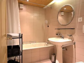 Voll ausgestattetes Apartment mit Garten | Bergblick | Skifahren in der Nähe - Image 3