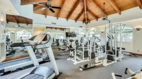 Executive 2 Bdrm Condo in the Heart of Biltmore - Image 2
