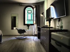 Adelphi Boutique Hotel - Image 2