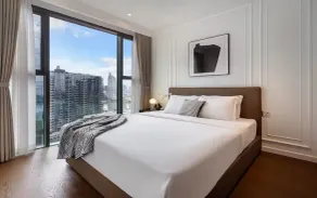 Sunny Lumiere Riverside Luxury Residence - Image 4