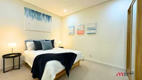 MetaWiseBnB 2BR Industrial Charm in Petersham - Image 3