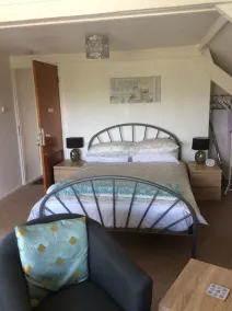 SUPERIOR STUDIO APARTMENT TO SLEEP 1-2 - Image 4