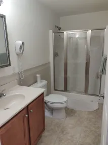 First Floor Bayfront Condo - Steps to the Water - Ocean View - Image 5