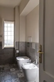 Historic villa with suites, guest rooms, and a picturesque garden - Image 3
