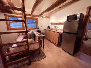 Small cabin on private 400 acre mountaintop farm! - Image 5