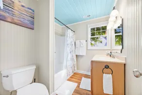 Charming Hideaway - Image 3