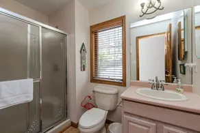 Luxury Dog Friendly Escape w/ Hot Tub & Views - Image 2