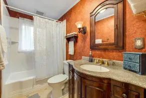 Backyard Oasis, 3/1 Home w/ Hot Tub & Central AC - Image 2