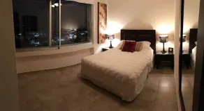 Cette unité de 2200sf est à quelques pas de la plage et comprend de superbes couchers de soleil. - Image 4