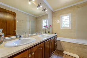 Belle villa \"Sa Vinyeta\" avec vue sur les montagnes, climatisation, piscine et terrasse - Image 2