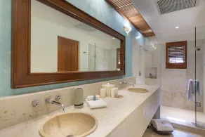 Four Seasons 5 bedroom Villa - Image 3