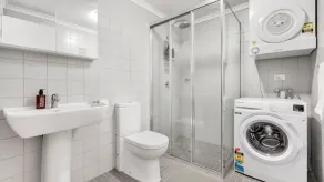 Edge One - Dog Friendly Jindabyne Holiday Apartment - Image 2