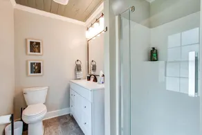 The Leaf Lodge - Walking Distance to MTSU 3Bed/2Ba - Image 2