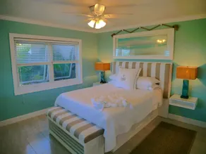 Sailor's Rest, a Romantic and Luxurious Sanctuary - Image 5