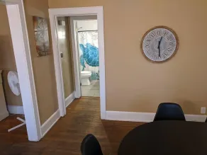 Ohio Ave, 3 bed house, Historic Downtown Loveland - Image 3